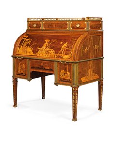 مكتب أسطواني ميكانيكي ، Neuwied ، c.1776-79 (أمبوينا مُثبَّت على الأورمولو ومطعم بالنحاس الأصفر ، خشب التوليب ، الجميز الملون والتطعيم)