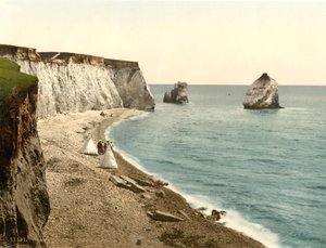 قوس خليج المياه العذبة و Stag Rocks ، جزيرة وايت ، إنجلترا ، c.1900 بواسطة شركة ديترويت للنشر