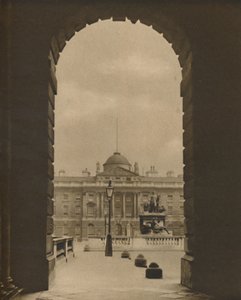 منظر عابر لمنزل سومرست من ستراند ، c1935. بواسطة دونالد ماكليش