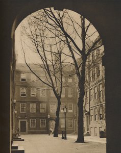 رؤية الربيع المبكر داخل المعبد ، c1935. بواسطة دونالد ماكليش