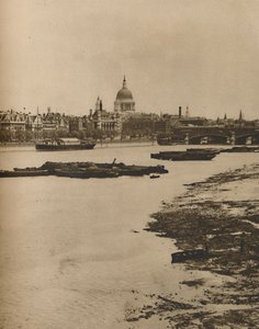 السد والبلكفريرس من الطرف الجنوبي من جسر واترلو ، c1935. بواسطة دونالد ماكليش