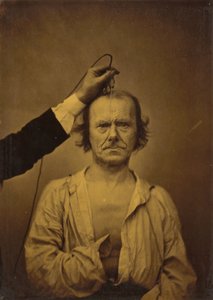اليسار الانتباه ، الخطورة ، حق العدوان ، 1854-1856 ، طبعت عام 1862. بواسطة دوشين دي بولوني
