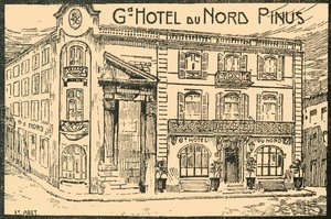 "Facade De L'Hotel - Front of the Hotel" ، حوالي عام 1920.