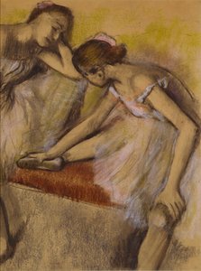الراقصات في راحة ، c.1898 (باستيل وفحم على ورق منسوج) بواسطة إدغار ديغا