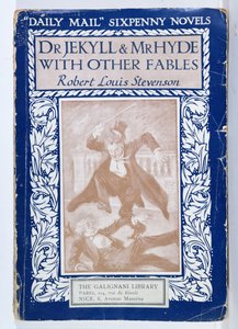 الغلاف الأمامي لـ "The Strange Case of Dr. Jekyll and Mr. Hyde" بقلم روبرت لويس ستيفنسون (1850-1894) ج .1910 بواسطة ادموند جوزيف سوليفان