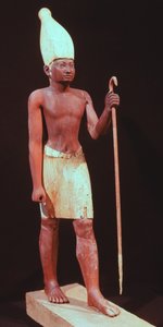 تمثال سيزوستريس الأول (حكم 1971-28 قبل الميلاد) مع تاج أبيض (خشب أرز مطلي)