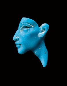 ترصيع إخناتون ، المملكة الحديثة ، فترة أرمنا ، حوالي 1353-1336 ق بواسطة الأسرة المصرية الثالثة عشر