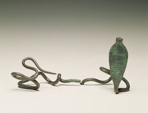 عصا على شكل صلصة من القبر الخامس لرمسيس ، طيبة ، المملكة الوسطى ، 1773-1650 قبل الميلاد (سبائك نحاسية) بواسطة الأسرة المصرية الثالثة عشر