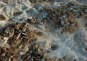  بواسطة الأسرة الثامنة عشر المصرية