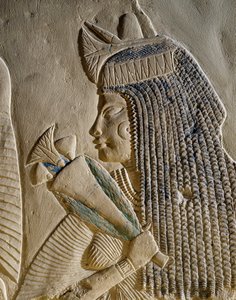  بواسطة الأسرة الثامنة عشر المصرية