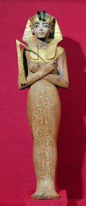 شخصية شبتي للملك من مقبرة توت عنخ آمون (1370-1352 قبل الميلاد) المملكة الحديثة (خشب مطلي) بواسطة الأسرة الثامنة عشر المصرية