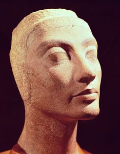 رأس نفرتيتي غير المكتملة ، المملكة الحديثة ، c.1365-49 قبل الميلاد (كوارتزيت)