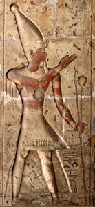 الفن المصري القديم: نقش منخفض على عمود من معبد سيثي الأول (سيتي أو سيتي الأول بواسطة الأسرة المصرية التاسعة عشرة