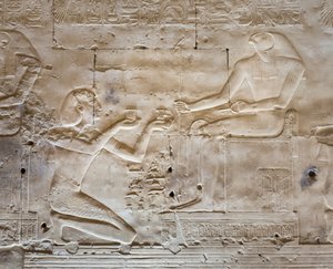 Basrelief ، معبد سيتي الأول ، أبيدوس ، مصر بواسطة الأسرة المصرية التاسعة عشرة
