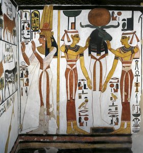 Egypt, Thebes, Luxor, Valley of the Queens, Tomb of Nefertari, Annex to antechamber, Mural paintings, Queen before divine entity representing Osiris resting in Ra in circle of goddesses Isis and Nephthy بواسطة الأسرة المصرية التاسعة عشرة