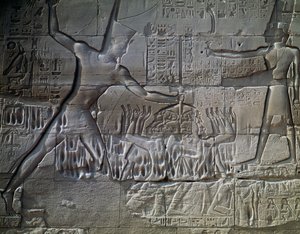 أسرى ليبيون، نقوش بارزة، الجدار الخارجي لقاعة الأعمدة الكبرى، معبد آمون، مجمع معبد الكرنك (قائمة اليونسكو للتراث العالمي بواسطة الأسرة المصرية التاسعة عشرة