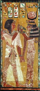 نقش يصور الإلهة حتحور بوضع الطوق السحري على سيتي الأول (1394-1279 قبل الميلاد) المملكة الجديدة (الحجر الجيري المطلي)