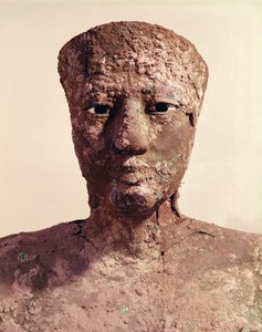 تمثال Pepi I (2289-2255 قبل الميلاد) تفاصيل الرأس ، عثر عليه في Hierakonpolis ، حوالي 2281-2241 قبل الميلاد (نحاسي) بواسطة الأسرة المصرية السادسة