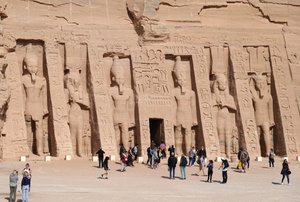 معبد أبو سمبل الصغير بواسطة مصري مصري