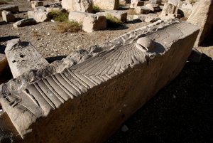 العصور القديمة المصرية: عتبة المعبد المخصص لحتحور ، دندرة ، مصر بواسطة الفترة البطلمية المصرية
