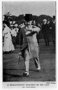 لقطة مميزة للراحل الدكتور بارنادو (1845-1905) (صورة بالأبيض والأسود) بواسطة مصور انجليزى