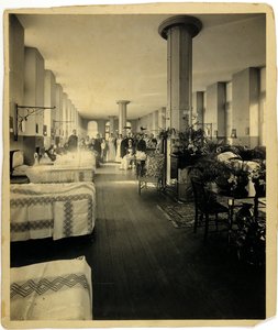 جناح أطفال في مستشفى سانت توماس ، لندن ، c.1900 بواسطة مصور انجليزى
