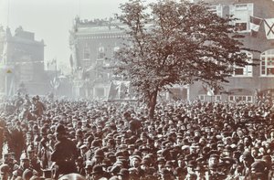نفق بلاكوال: الحشود في الافتتاح ، 1897 بواسطة مصور انجليزى