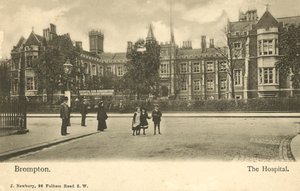 Brompton Hospital, London (b/w photo) بواسطة مصور انجليزى