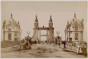 جسر تشيلسي المعلق بواسطة مصور انجليزى