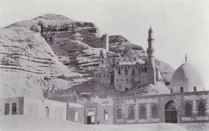 مصر: هضبة المقطان (b / w photo) بواسطة مصور انجليزى