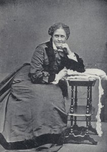 Helen Hunt Jackson (b/w photo) بواسطة مصور انجليزى