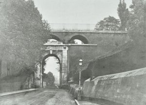 Highgate Archway ، جسر طريق أرشواي: منظر عام للجسر القديم ، 1896 بواسطة مصور انجليزى