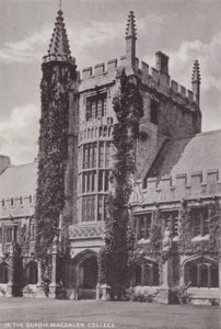 في كلية Quadrangle Magdalen بواسطة مصور انجليزى