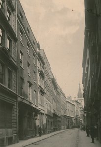 شارع لومبارد ، لندن ؛ تصوير؛ بتاريخ يونيو 1885 بواسطة مصور انجليزى
