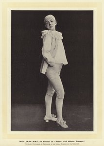 ملكة جمال جين ماي ، مثل Pierrot في Mons و Mdme Pierrot بواسطة English Photographer