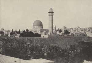 مسجد عمر والحي اليهودي حيث طرد المسيح الصيارفة من المعبد بواسطة مصور انجليزى