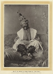 السيد EW Royce ، مثل Jabez Pasha في Don Juan
