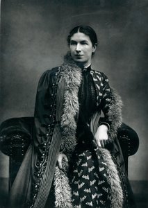 السيدة همفري وارد ، 1881 بواسطة مصور انجليزى