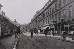 نيوكاسل ، شارع كلايتون ، الشرق (b / w photo) بواسطة مصور انجليزى