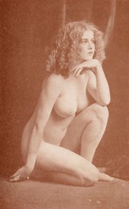 فن العري سينثيا (صورة بالأبيض والأسود) بواسطة English Photographer