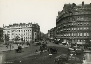 بطاقة بريدية بها صورة West Strand بواسطة مصور انجليزى