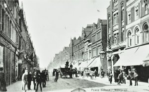 شارع Powis ، وولويتش: منظر عام ، 1890 بواسطة مصور انجليزى