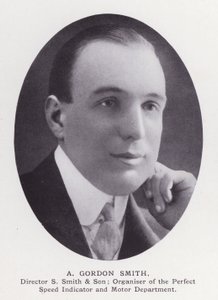 Prominent Men of London: A Gordon Smith (b/w photo) بواسطة مصور انجليزى