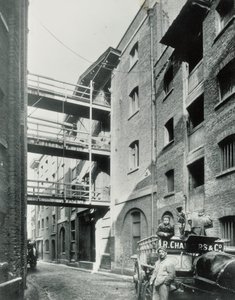 شاد تايمز ، لندن ، 1890 بواسطة مصور انجليزى