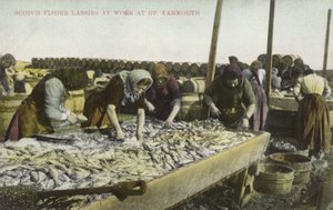 فرز المصيد ، Great Yarmouth (صورة ملونة) بواسطة مصور انجليزى