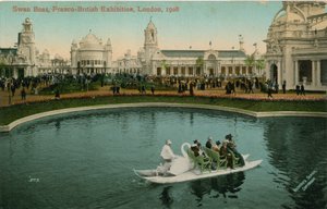 قارب البجعة ، المعرض الفرنسي البريطاني ، لندن ، 1908 بواسطة مصور انجليزى