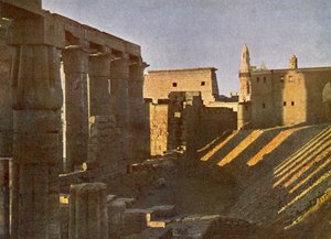 معبد الأقصر من الجهة الشرقية بواسطة مصور انجليزى