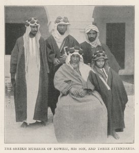 فضيلة الشيخ مبارك ابنه وثلاثة من الحضور بواسطة مصور انجليزى