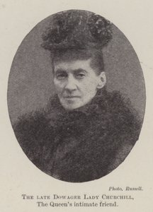 الراحلة Dowager Lady Churchill ، صديقة حميمة من Queens بواسطة مصور انجليزى