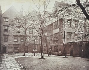 منظر لنزل بارناردز ، لندن ، 1879 بواسطة مصور انجليزى
